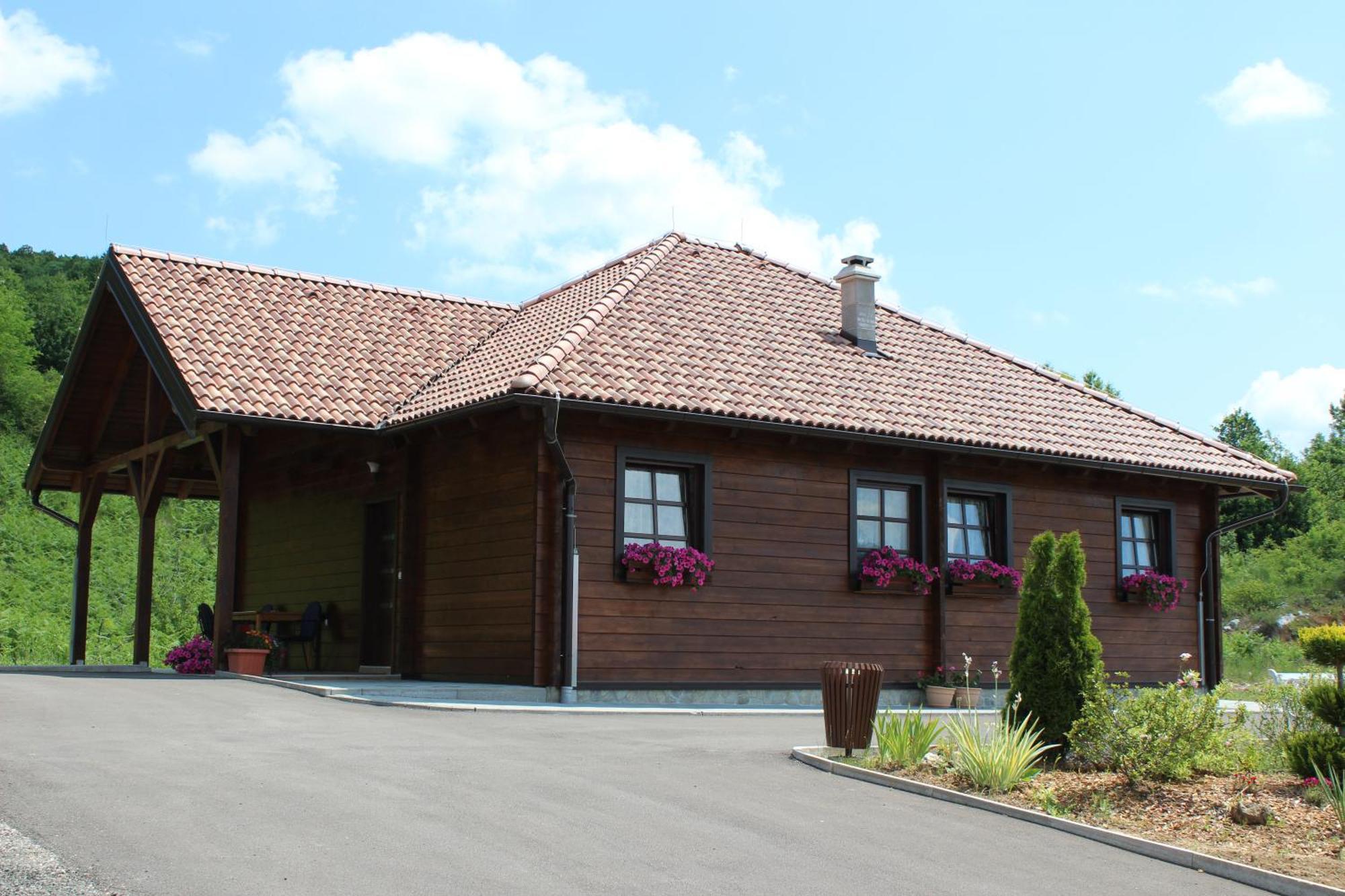 Apartmani Ivanka Rakovica Kültér fotó